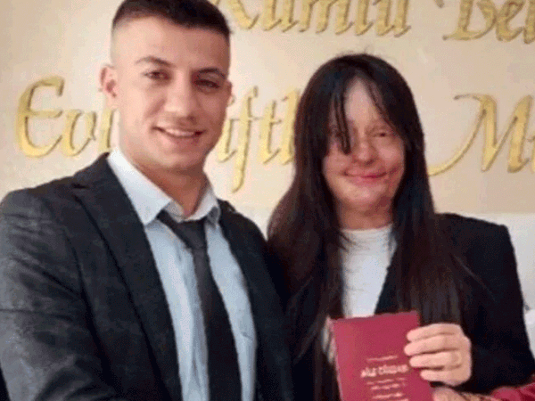 Kezzaplı Saldırganıyla Evlenen Berfin Özek Kimdir?