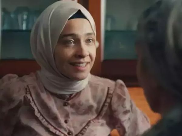 Kızıl Goncalar dizisinin Feyza'sı Zehra Kelleci'nin gerçek halini görenler şok oldu: Tokat sahnesi günlerce konuşulmuştu