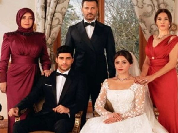 Kızılcık Şerbeti dizisi hangi aileyi anlatıyor? Ünal ailesinin gerçekte kim olduğu ortaya çıktı!