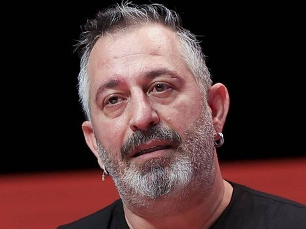 Komedyen Cem Yılmaz'dan, Ramazan'ın ilk gecesinde tepki çeken paylaşım: ''Resmen saygısızlık!''