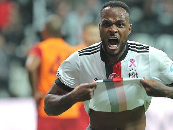 Lille Cyle Larin'i Transferde Gözüne Kestirdi!