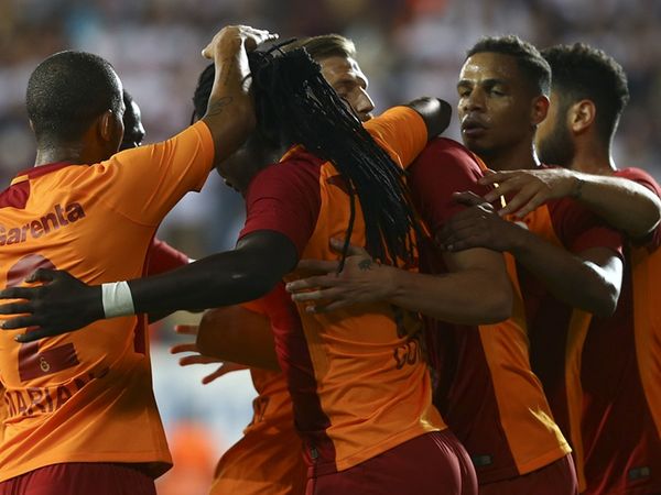 Maicon Göztepe İle Görüşüyor!
