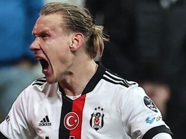 Medipol Başakşehir, Beşiktaşlı Domagoj Vida'nın transferi için devreye girdi!