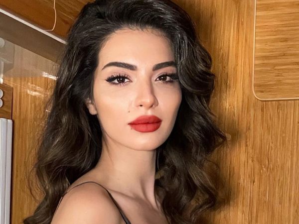 Melisa Aslı Pamuk Fransa'da pasaportunu çaldırdı: Türkiye'ye dönemedi!