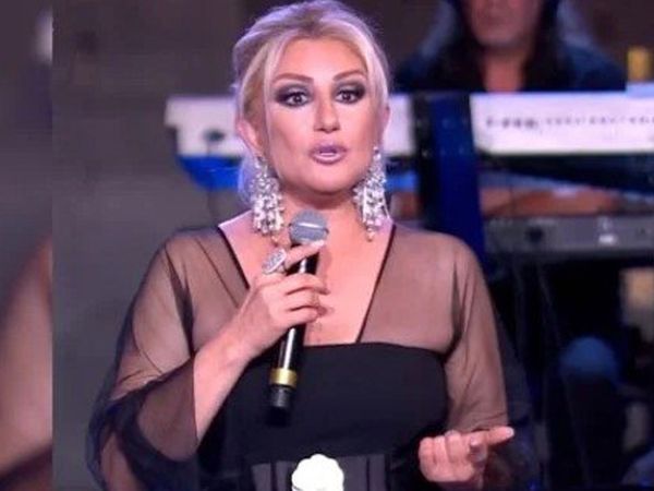 Muazzez Ersoy Canlı Yayında İsyan Etti!