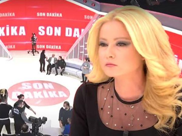 Müge Anlı'da Polisler Stüdyoya Geldi