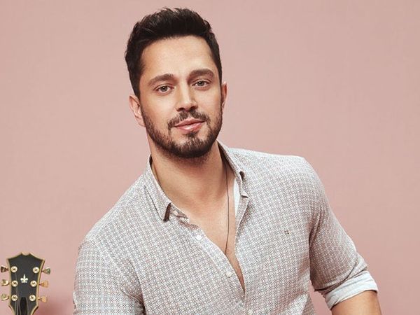 Murat Boz'un acı günü! Vefat haberini gözyaşları içinde duyurdu