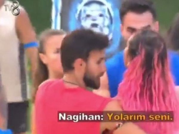 Nagihan Karadere Kimdir?