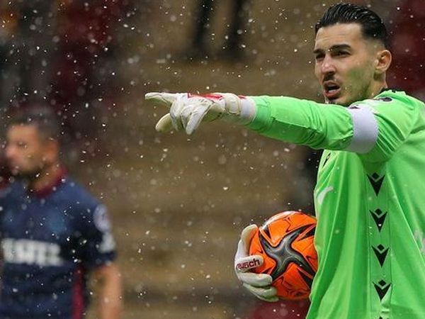 Newcastle Unied, Trabzonspor'un başarılı eldiveni Uğurcan Çakır'ı transfer etmek istiyor!