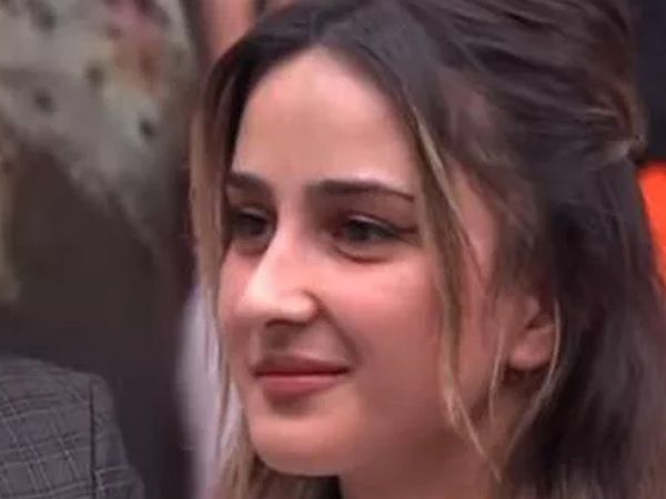 Nihat Hatipoğlu'na gelen ilginç sorular