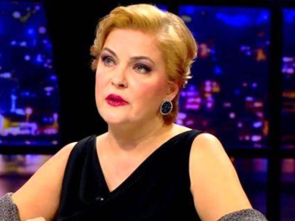 Nursel İdiz Kimdir?