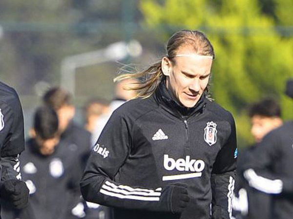 Olimpik Marsilya Beşiktaş'tan Cyle Larin'i Transfer Etmek İstiyor!