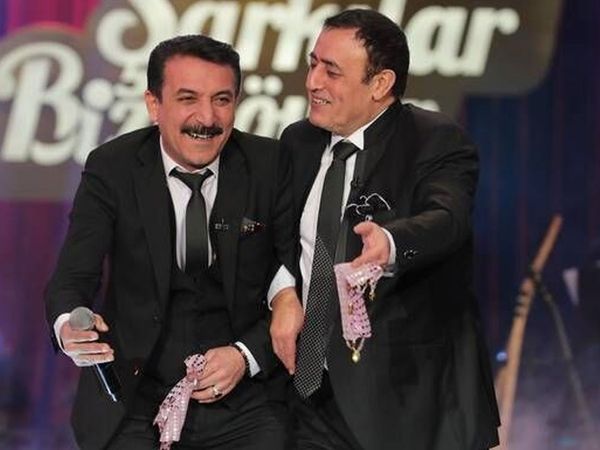 Ölüm haberini alan herkes hastaneye koştu! Ünlü türkücü Latif Doğan'dan gelen haber sevenlerini yasa boğdu