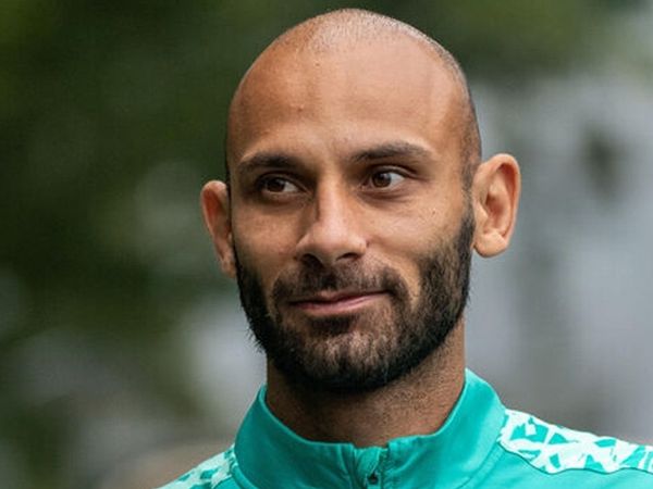 Ömer Toprak Kimdir?