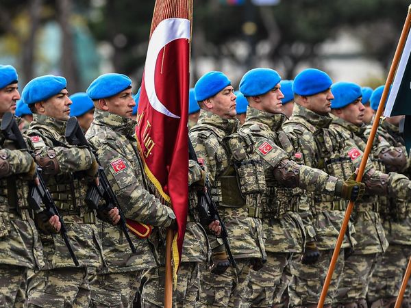 Pençe-Kilit Harekatı'nda şehit düşen 9 kahraman askerin ardında bıraktığı hikayeler...