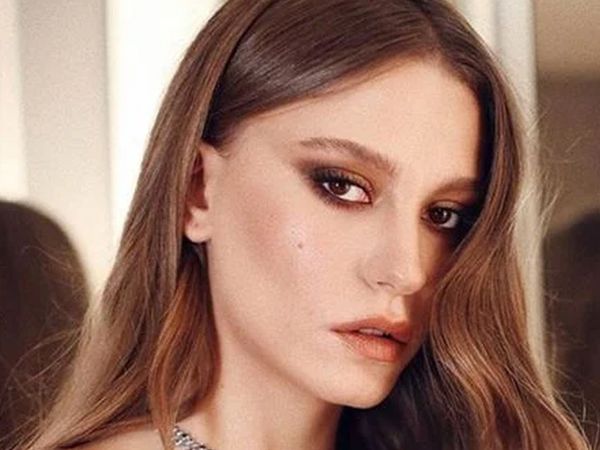 Peş peşe ödül alan Serenay Sarıkaya'ya ünlü oyuncudan tepki: Hareketleriyle dalga geçti!