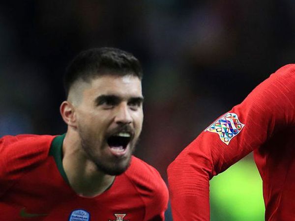 Portekiz'in, A Mili Takım ile oynayacağı maç öncesinde Ruben Neves kadrodan çıkarıldı!