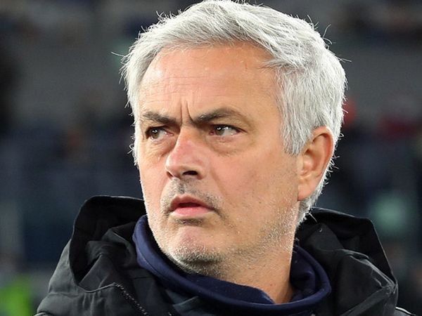 Roma Fenerbahçe'den Berke Özer'i Transfer Etmek İstiyor!