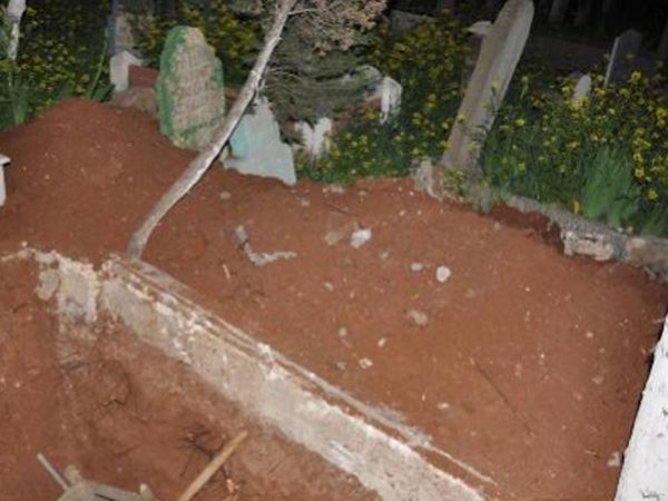 Rusya'da yapılan ilginç tedavi yöntemi: Diri diri gömüldüler
