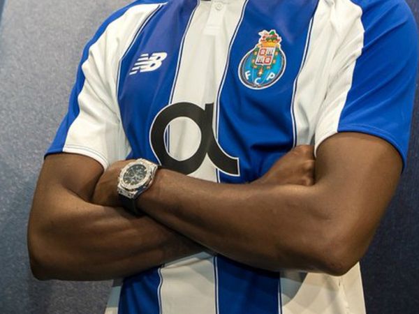 Şampiyon Trabzonspor stoper transferinde Chancel Mbemba ile ilgileniyor!