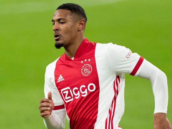 Sebastian Haller Kimdir?