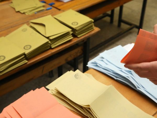 Seçime günler kala dünyanın gözü Türkiye’de: Manşetlerine taşıdılar