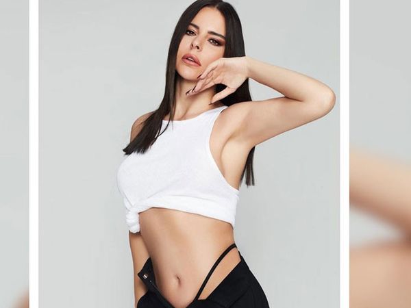 Simge Sağın'ndan meme ucu sansürü! İçine sütyen giymeyince rezil olan ünlü şarkıcı Instagram hesabından paylaştığı bikinili pozuna sansür uyguladı