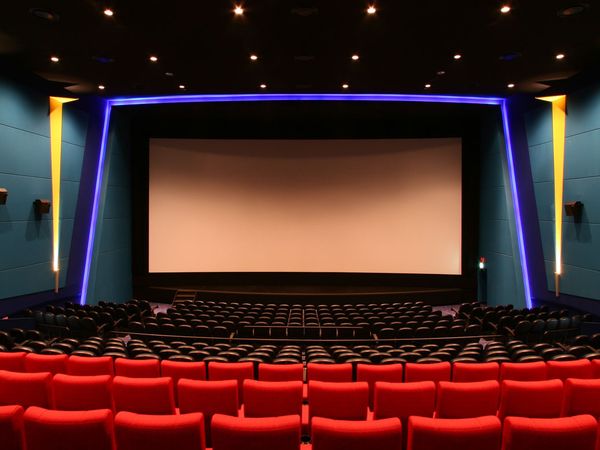 Sinema ve Tiyatro Salonları Açık mı?