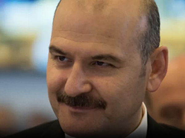 Süleyman Soylu’nun eşi tesettüre girdi! Görenler tanımakta güçlük çekti