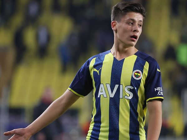 Süper Lig ekibi Giresunspor, Fenerbahçe'den Arda Güler'i kiralık olarak transfer etmek istiyor!