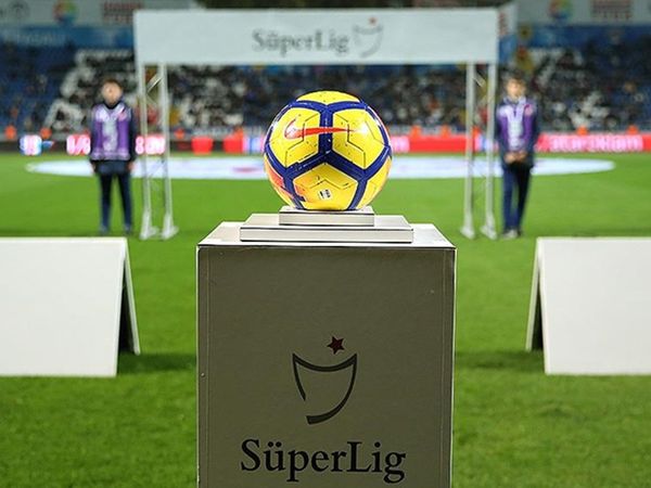 Süper Lig'e damga vurmuş en iyi isimler: Sosyal medya bu yıldızları konuşuyor