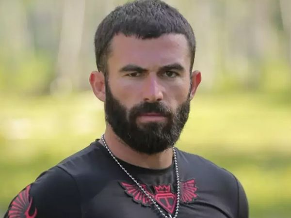 Survivor'da skandal iddia: Turabi yarışmadan bakın ne için ayrılmış... ''Namaz'' detayı şoke etti!