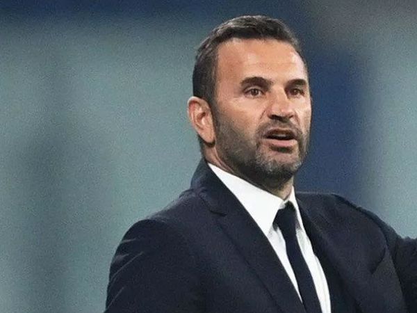 Teknik Direktör Okan Buruk'un Kayserispor'u sosyal medyadan takip etmesi dikkat çekti!
