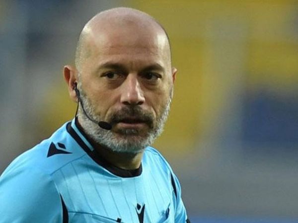TFF'nin görevine son verdiği hakem Cüneyt Çakır'a İsviçre'den teklif geldi!