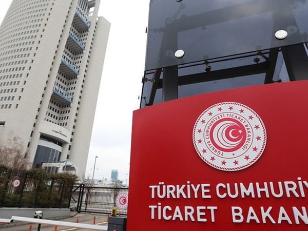 Ticaret Bakanı Fahiş Fiyatlı Satılan Yangın Söndürme Ekipmanları Hakkında Açıklamada Bulundu