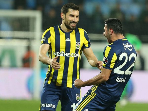 Trabzonspor İsmail Köybaşı İle Prensipte Anlaşma Sağladı!