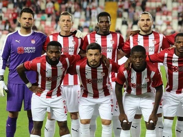 Trabzonspor Sivasspor'dan Uğur Çiftçi'yi Transfer Etmek İstiyor!