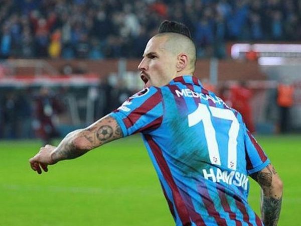 Trabzonsporlu Marek Hamsik şampiyonluk kutlamalarında taraftarlarına sürpriz yapacağını açıkladı