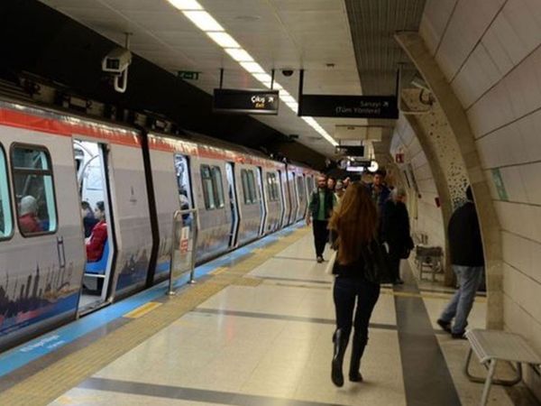 Trende düşüp bayılan kız ayıldığında gözlerine inanamadı!