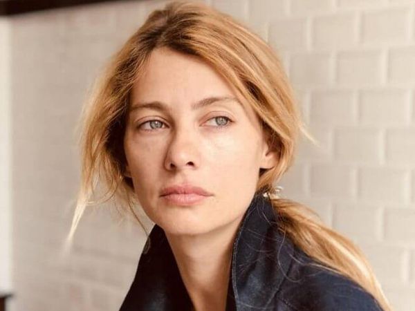Tuba Ünsal plajda magazinlere poz vereceğim derken rezil oldu!
