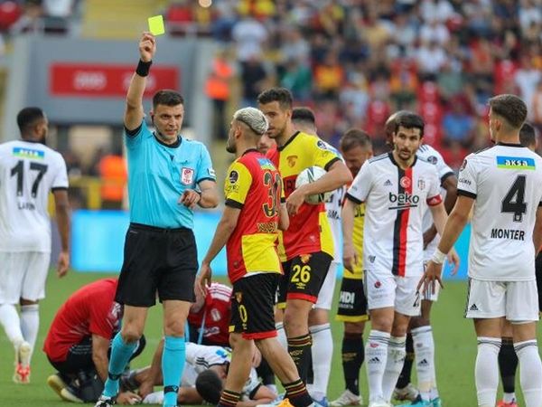 Turgay Demir Göztepe - Beşiktaş maçının hakemi Ümit Öztürk'e çok ağır eleştirilerde bulundu