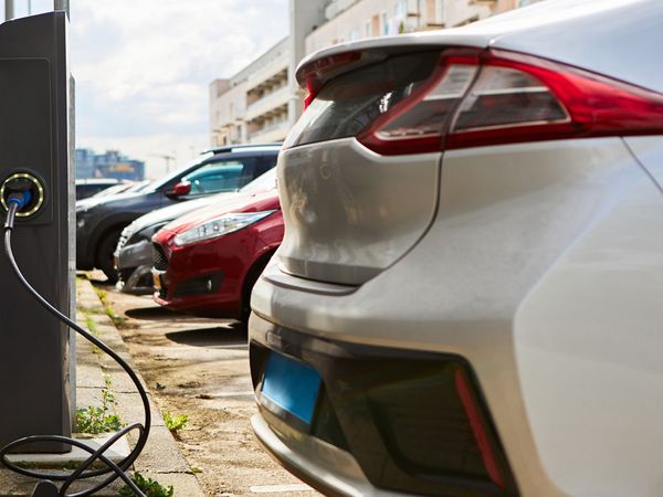 Türkiye'de satılan elektrikli araçlar hangileridir, Çıkış tarihleri nelerdir?