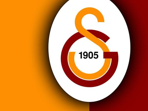UEFA'dan Galatasaray'a Marsilya Maçında Yaşanan Olaylar Nedeniyle Ceza Geldi!