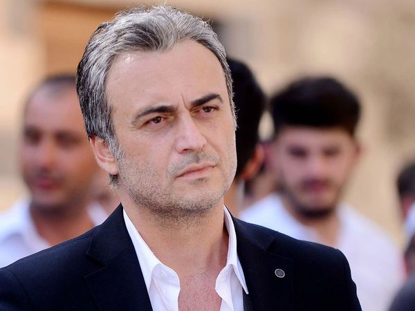 Ünlü sanatçı Kutsi’nin eşinden magazin gündemini sarsacak şiddet itirafı: ‘Çocuklarımla beraber şiddet görüyorum’