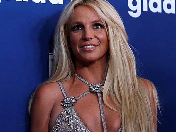 Ünlü Şarkıcı Britney Spears'in Babası Vasiliğinden Çekiliyor