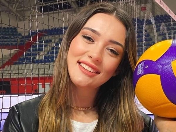Ünlülerin yıllar sonra ortaya çıkan eski fotoğrafları