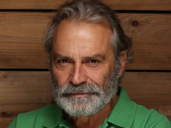 Usta oyuncu Haluk Bilginer'den kötü haber! Vücudu yoğun tempoya dayanamadı