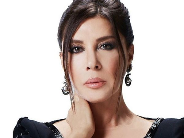 Usta oyuncu Nebahat Çehre herkesi şaşırtan bir itirafta bulundu: Para için aptal aptal işler yaptık!