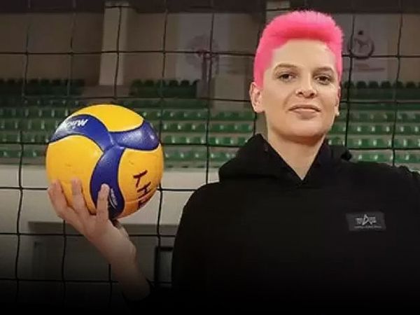 Utanma da kalmadı artık! Ebrar hemcinsi ile dudak dudağa pozlar verdi görenler yok artık dedi