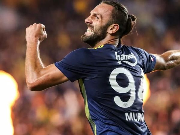 Vedat Muriqi Lazio'da Kalıyor!